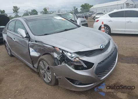 2013 Hyundai Sonata Hybrid Limited z USA, uszkodzony, nr VIN KMHEC4A47DA067518